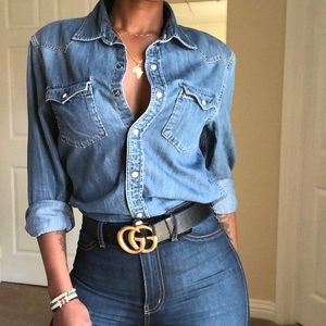 American Eagle Outfitters  SMALL